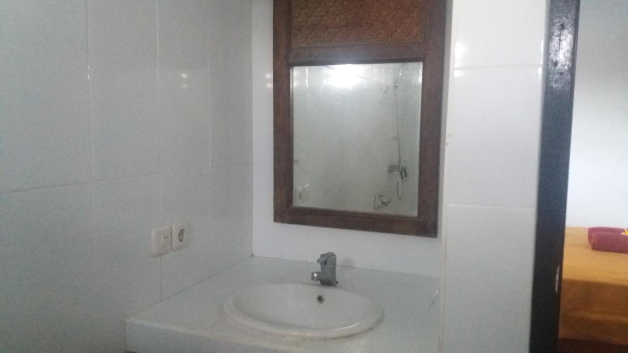 Mawar Homestay Canggu المظهر الخارجي الصورة